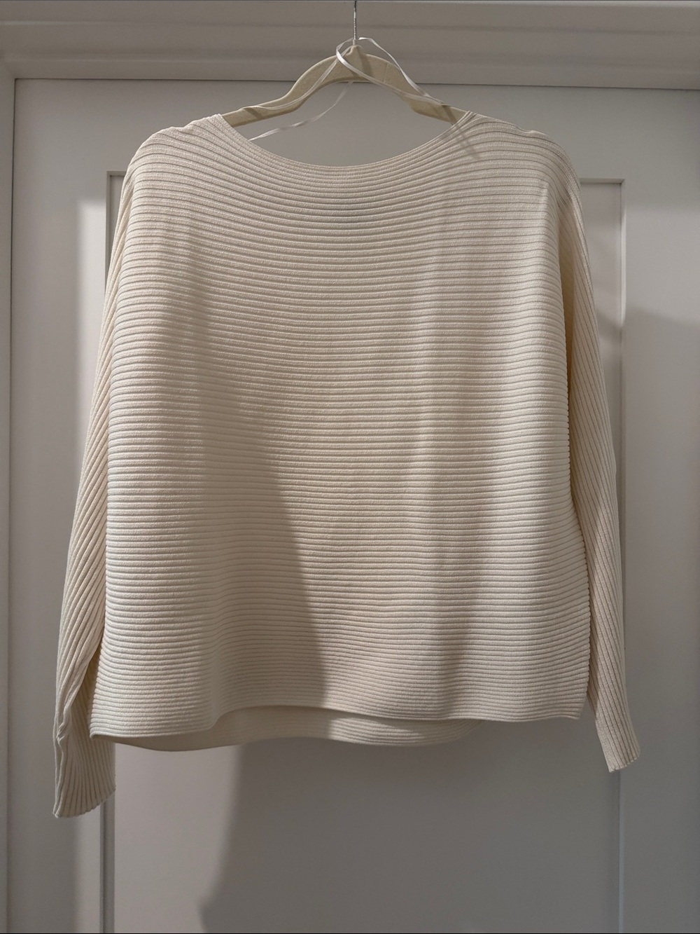 Ann Taylor Cream Ribbed Knit Women’s Sweater